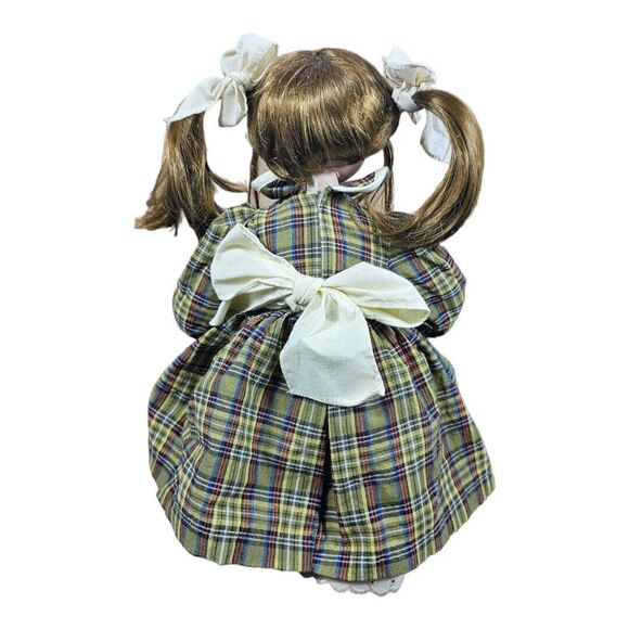 Yesterday's Child The Boyds Collection Olivia Doll Plaid Dress Porcelain Face - Picture 7 of 11